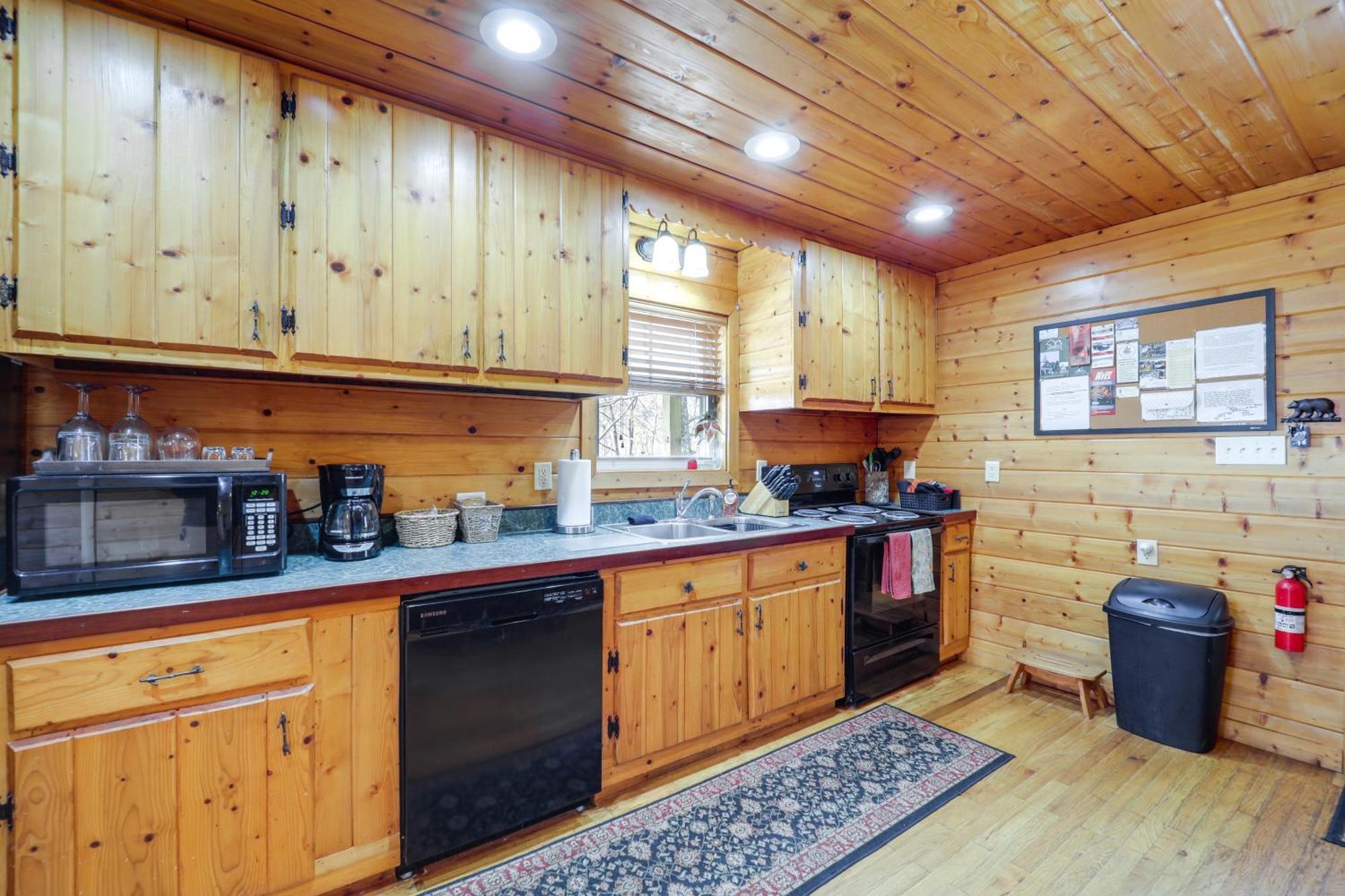 Secluded Lenoir Cabin 4 Mi To Dtwn Blowing Rock Exterior photo